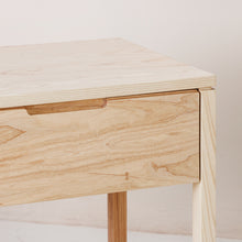 Load image into Gallery viewer, Copenhagen Pedestal